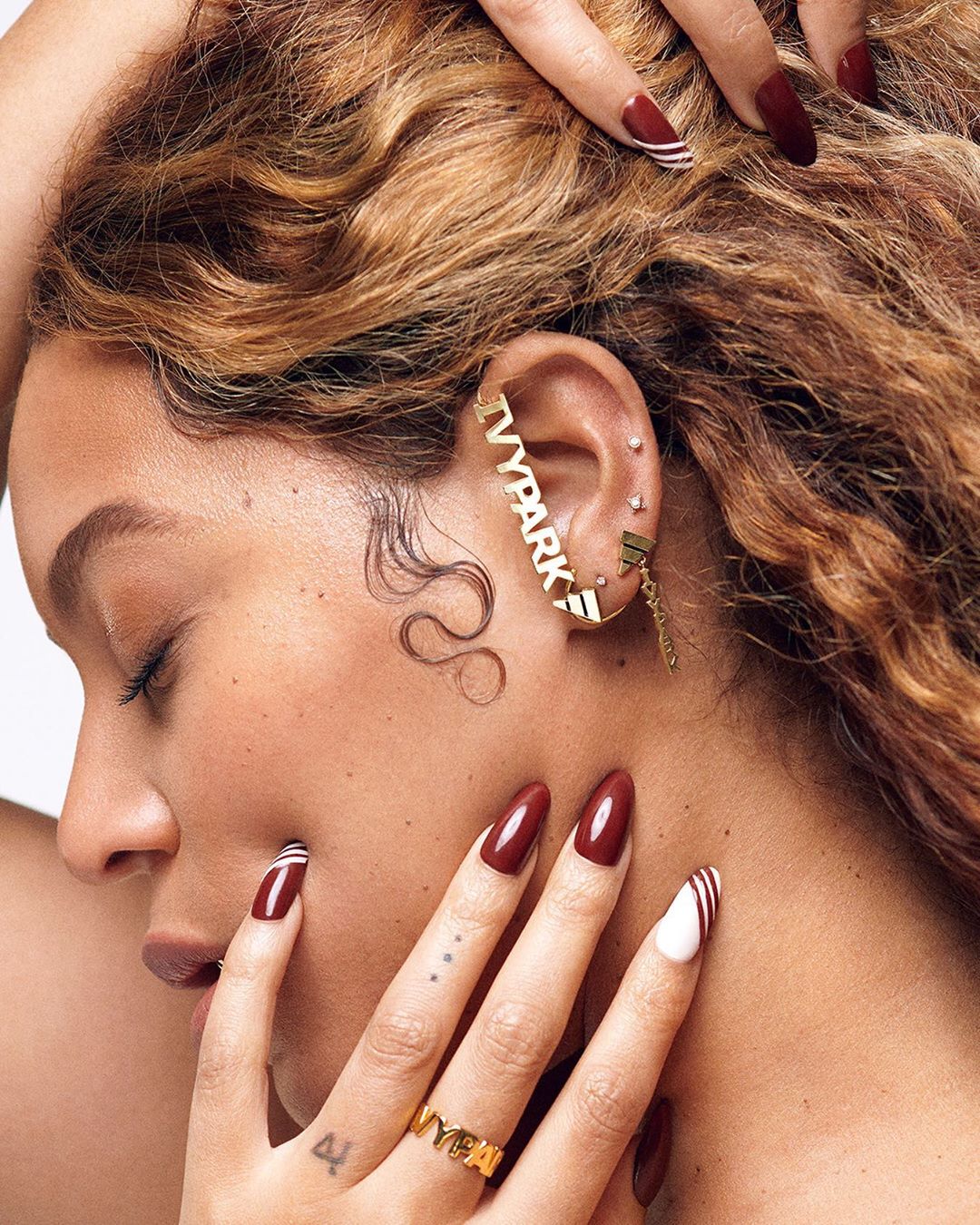Bí quyết dưỡng da của Beyoncé là chú trọng bước tẩy trang trước khi đi ngủ. Ảnh: Instagram Beyoncé.